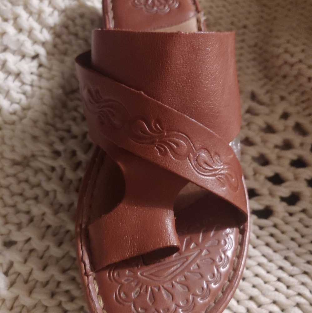 Born Sandals